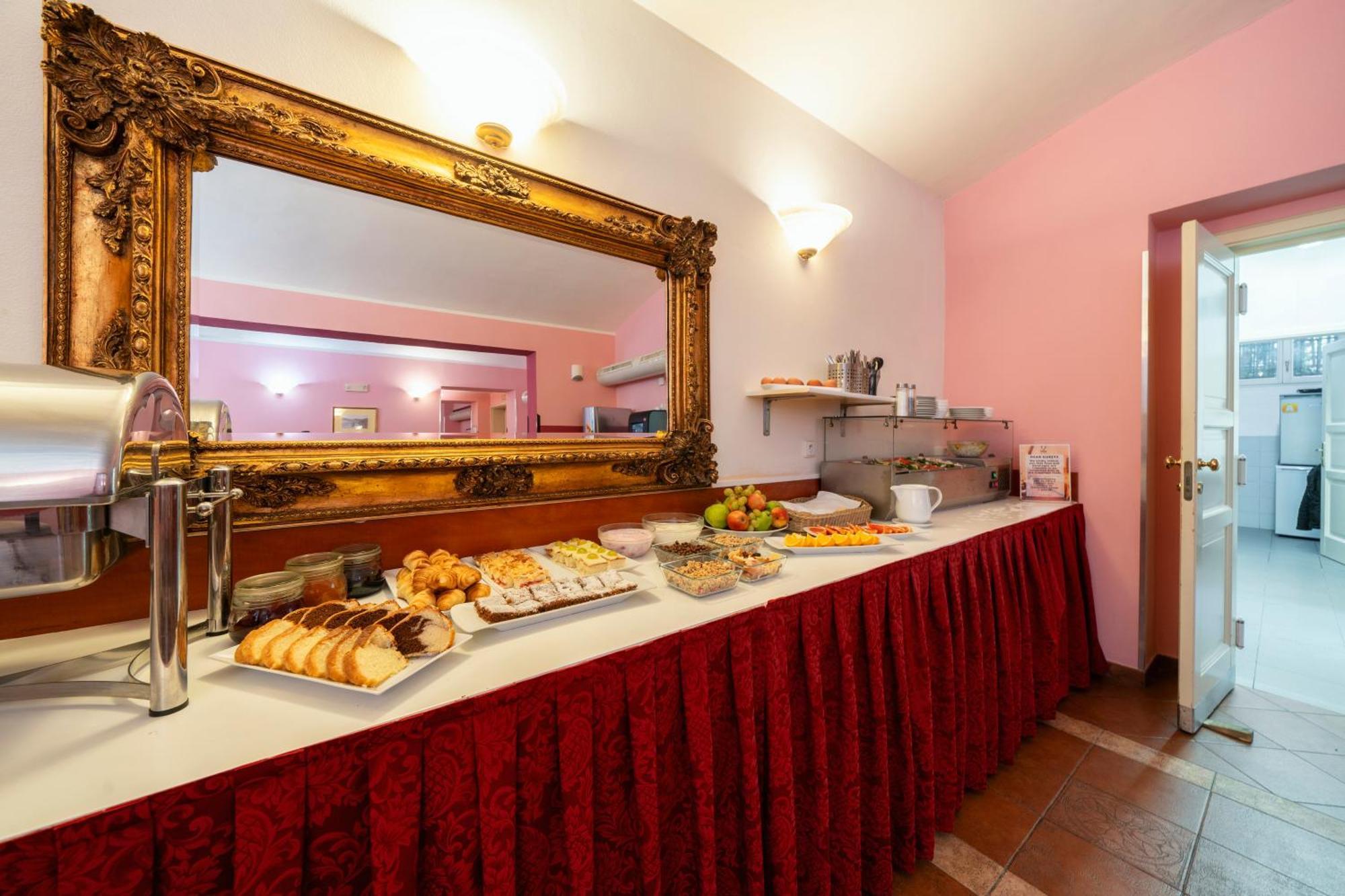 Raffaello 4* Prag